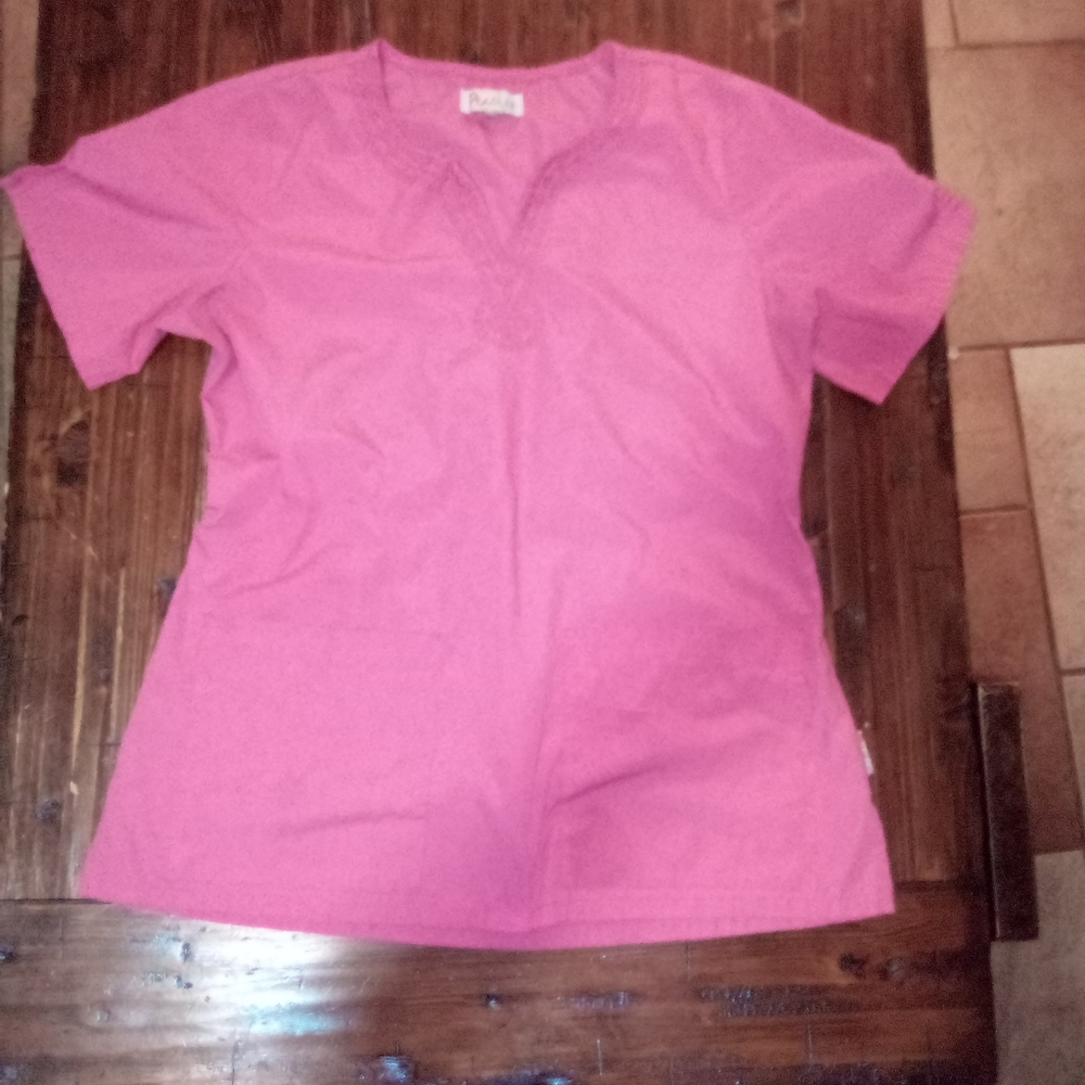 Scrub top